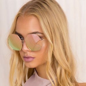 QUAY Australia “Kiss & Tell” Sunglasses